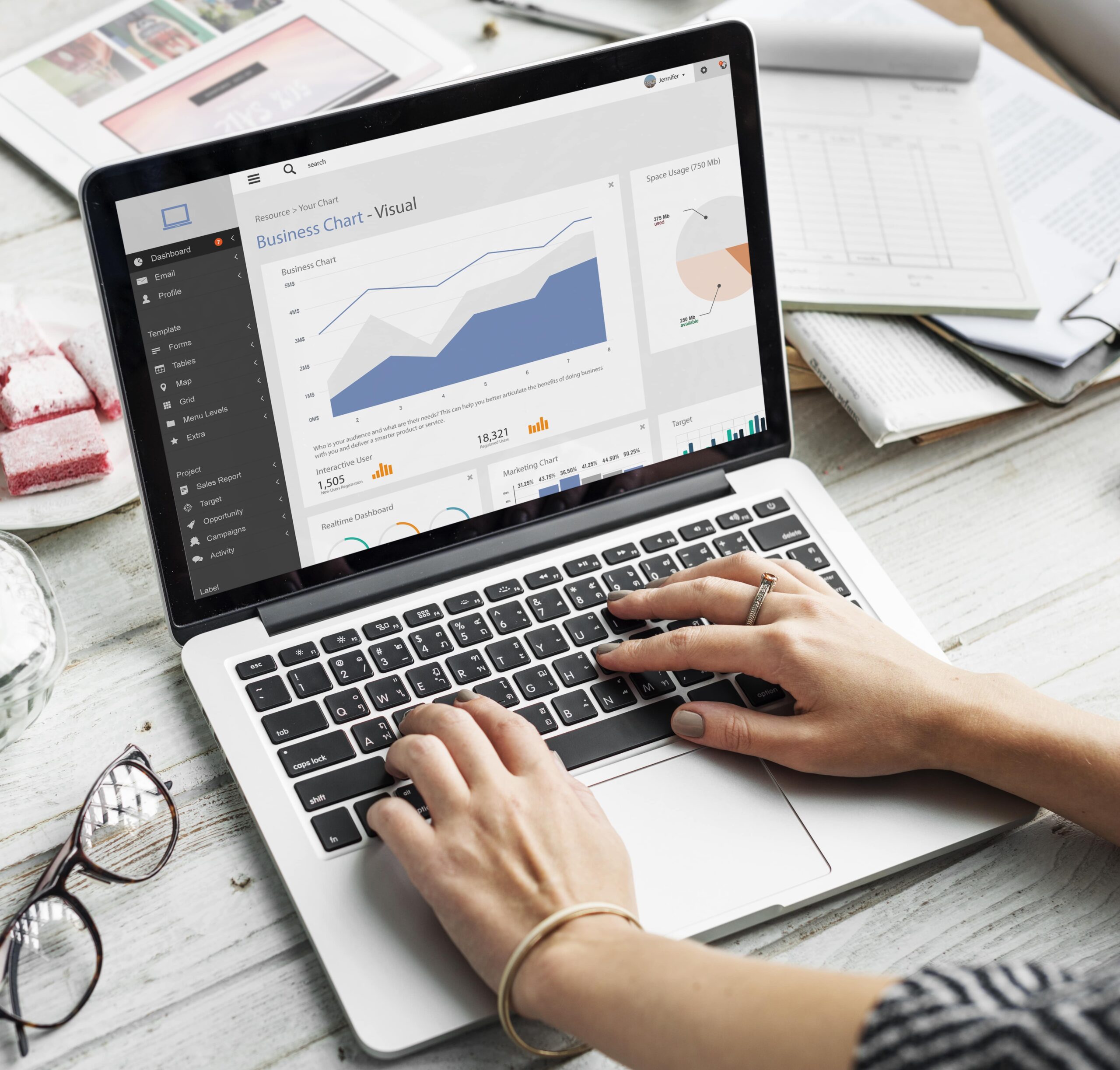 Benefits of Hiring Professional SEO Services